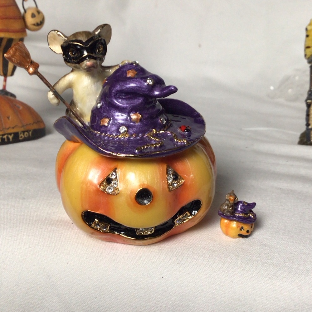 Enesco Charming Tails mini-box enamel metal retired Collectable pumpkin